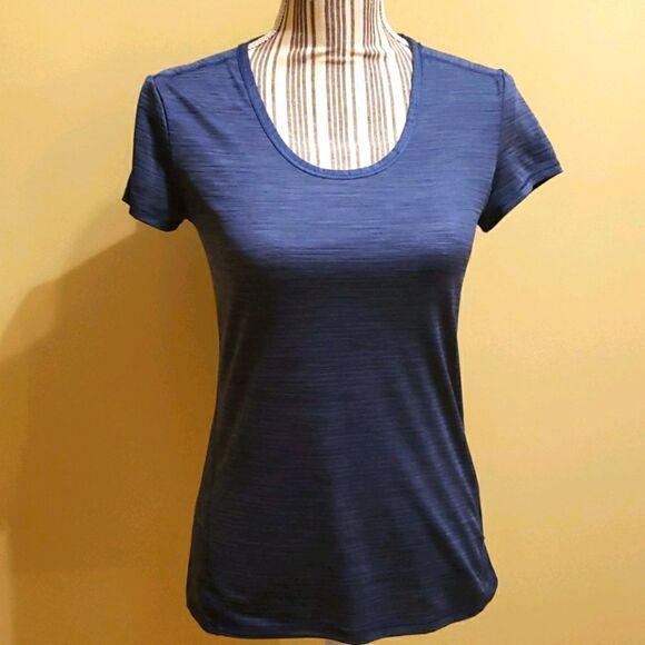 ATHLETA Extra Small workout shirt - Picture 1 of 8